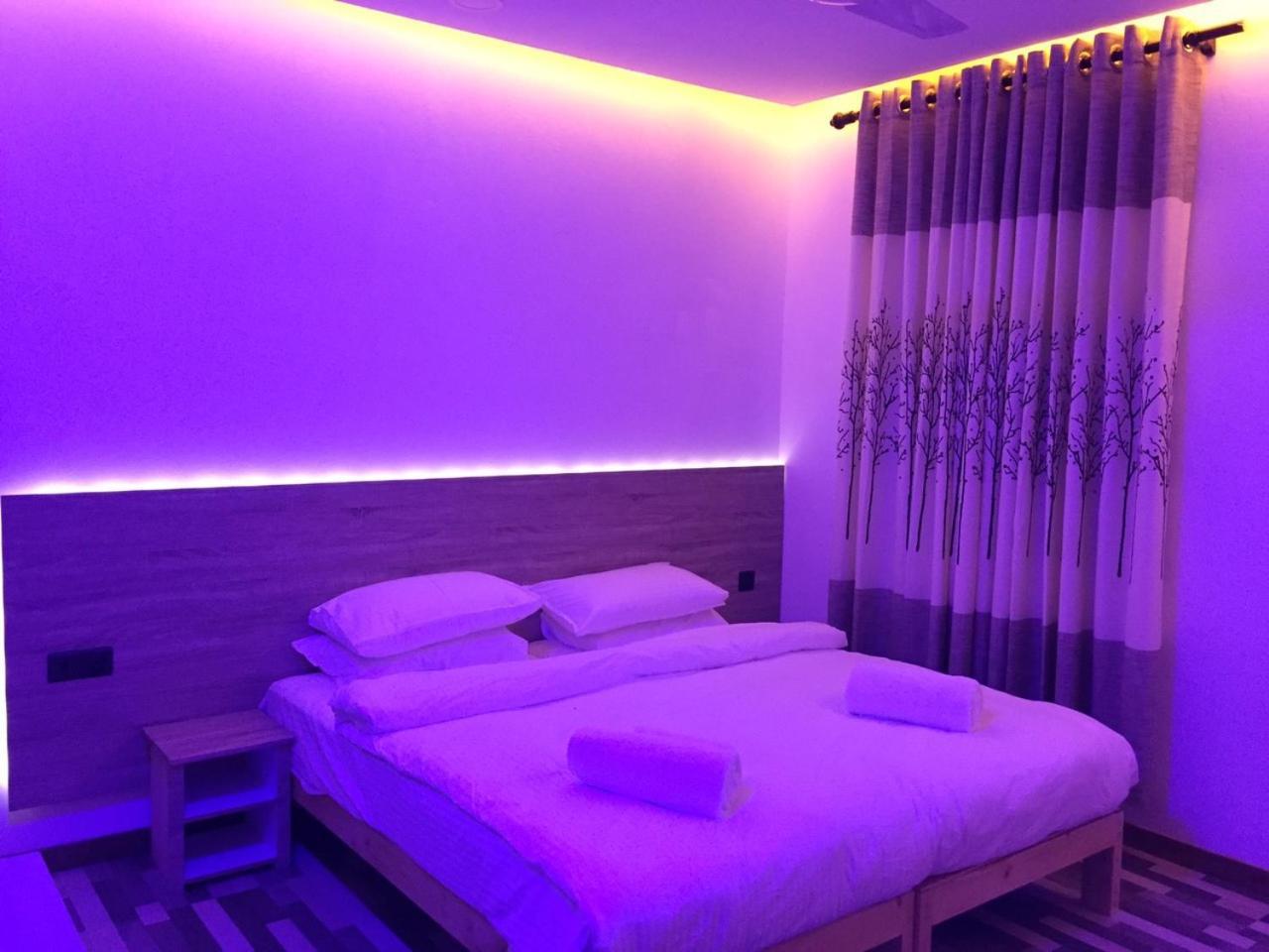 Molar Wave Hotel Himmafushi Buitenkant foto