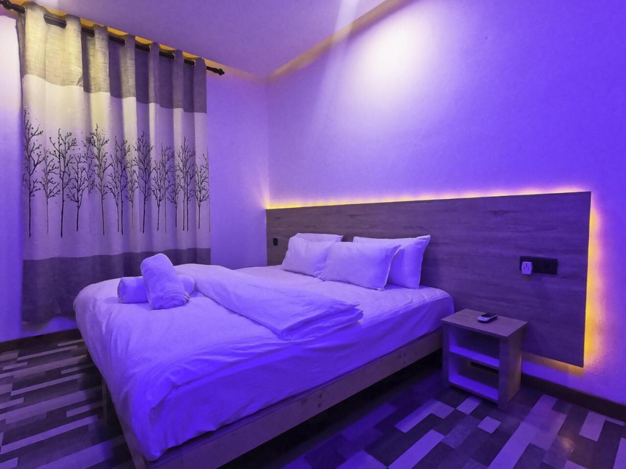 Molar Wave Hotel Himmafushi Buitenkant foto