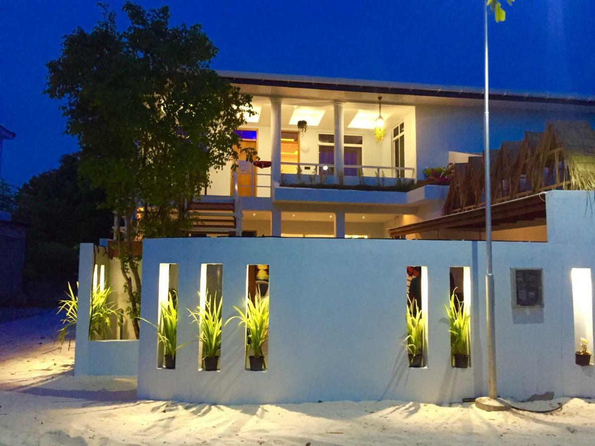Molar Wave Hotel Himmafushi Buitenkant foto