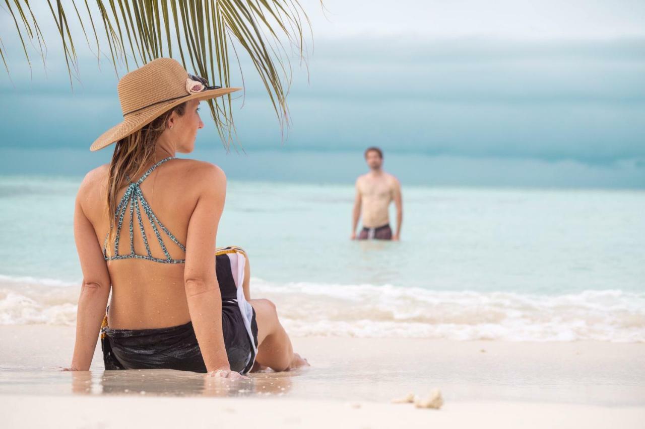 Molar Wave Hotel Himmafushi Buitenkant foto